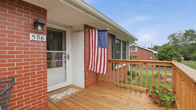 506 Johnson St, Manchester, TN 37355