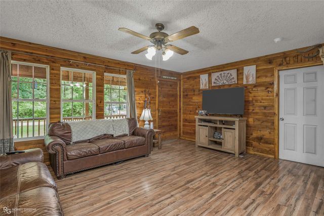 1234 Camp Street, Haughton, LA 71037