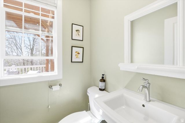 353 E ROBIN ST, Smithfield, UT 84335