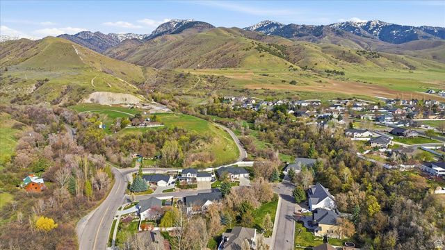 353 E ROBIN ST, Smithfield, UT 84335