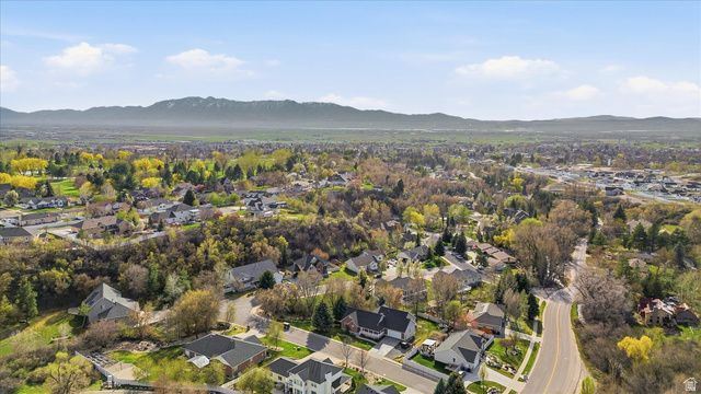 353 E ROBIN ST, Smithfield, UT 84335