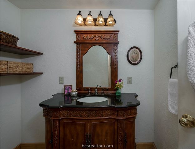 3745 Fm-166, Caldwell, TX 77836