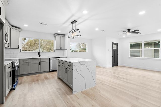 3816 Kaplan Drive, Pasadena, TX 77503