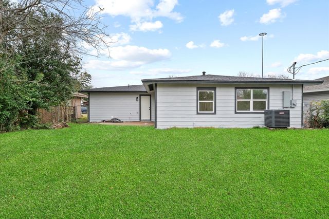 3816 Kaplan Drive, Pasadena, TX 77503