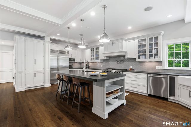 474 Brookside Road, New Canaan, CT 06840
