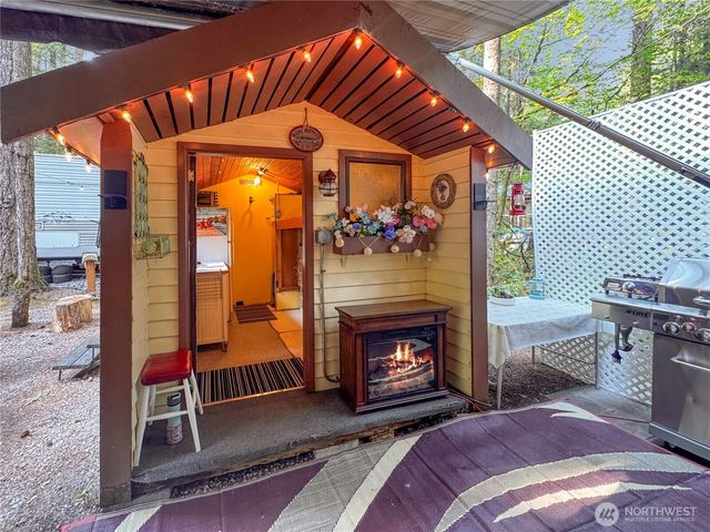175 6 Chanterelle Drive, Deming, WA 98266