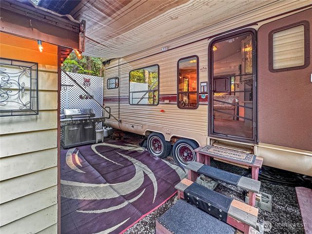 175 6 Chanterelle Drive, Deming, WA 98266
