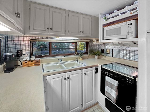 175 6 Chanterelle Drive, Deming, WA 98266