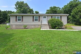 58 Grove Street, Wanaque, NJ 07465