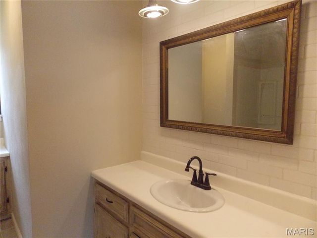 2015 Snider Road, Poplar Bluff, MO 63901