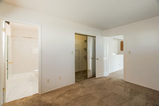 1351 Golden Eye Loop NE, Rio Rancho, NM 87144