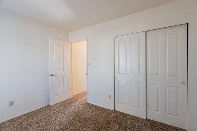 1351 Golden Eye Loop NE, Rio Rancho, NM 87144