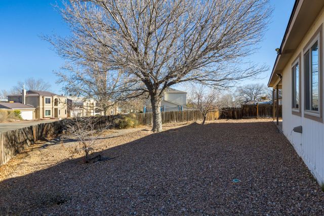 1351 Golden Eye Loop NE, Rio Rancho, NM 87144