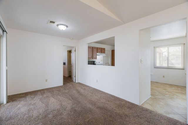 1351 Golden Eye Loop NE, Rio Rancho, NM 87144