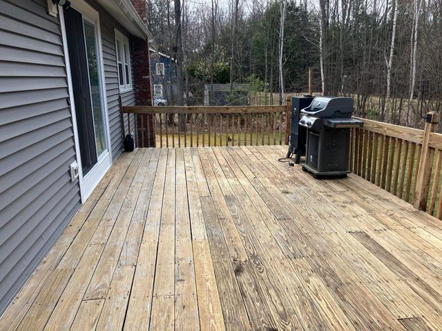 12 Westgate Road, Derry, NH 03038