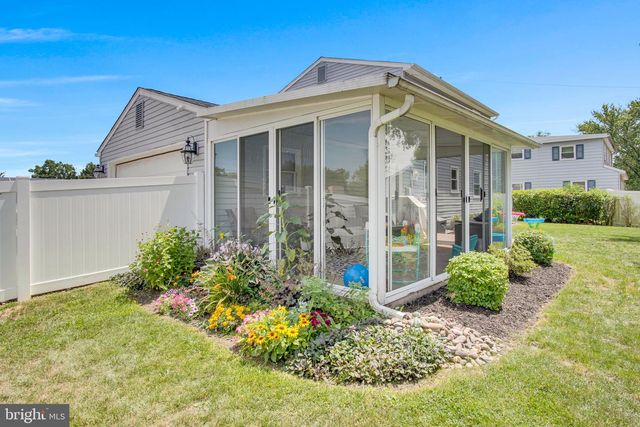 1924 ESTHER DR, Carlisle, PA 17013