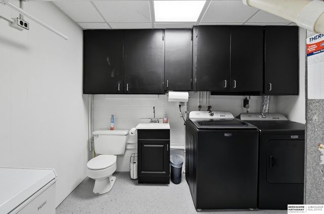 14210 Woolworth Circle, Omaha, NE 68144