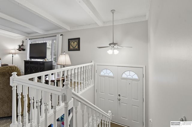 14210 Woolworth Circle, Omaha, NE 68144