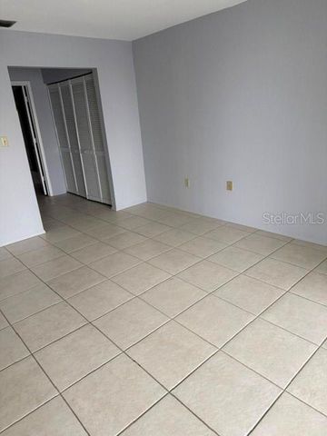 1400 MINEO DRIVE 12T, Punta Gorda, FL 33950
