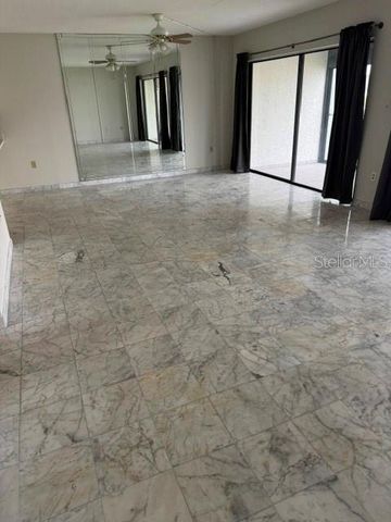 1400 MINEO DRIVE 12T, Punta Gorda, FL 33950