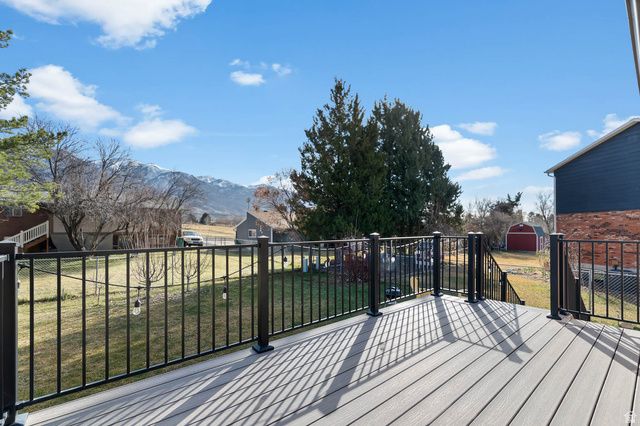 1156 N CHERRYWOOD DR, Layton, UT 84040