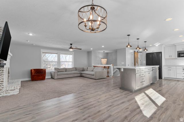 1156 N CHERRYWOOD DR, Layton, UT 84040