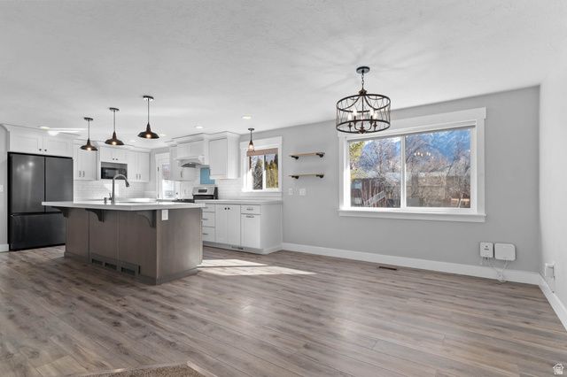 1156 N CHERRYWOOD DR, Layton, UT 84040