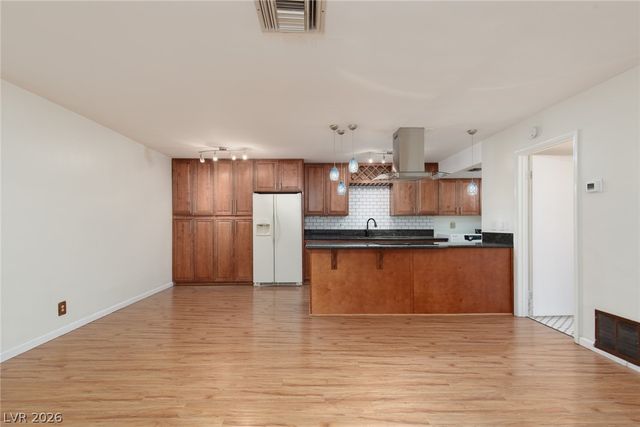 1558 Elizabeth Avenue 2, Las Vegas, NV 89119