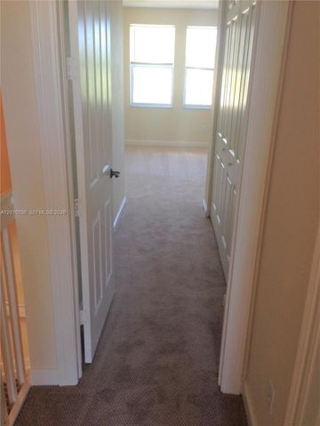 690 Amador Ln 2, West Palm Beach, FL 33401