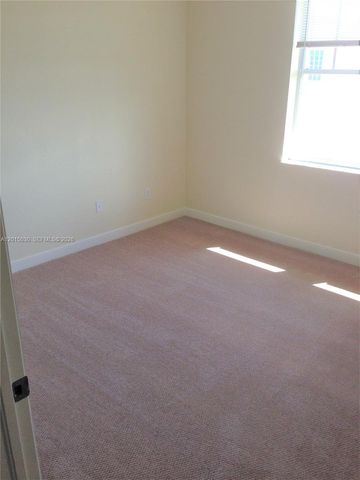 690 Amador Ln 2, West Palm Beach, FL 33401