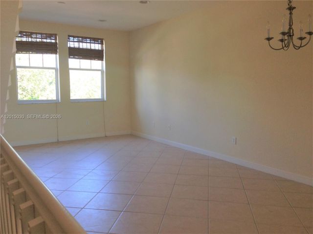 690 Amador Ln 2, West Palm Beach, FL 33401