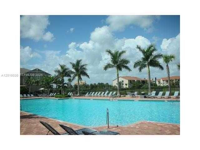 690 Amador Ln 2, West Palm Beach, FL 33401