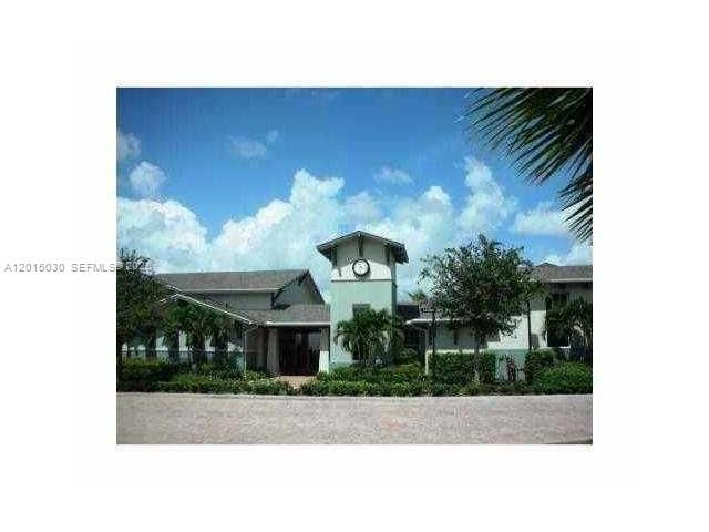 690 Amador Ln 2, West Palm Beach, FL 33401