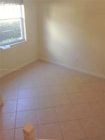 690 Amador Ln 2, West Palm Beach, FL 33401
