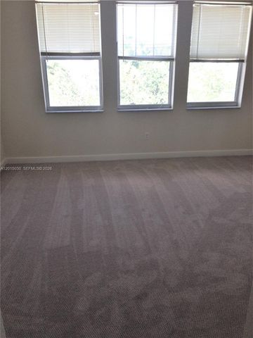 690 Amador Ln 2, West Palm Beach, FL 33401
