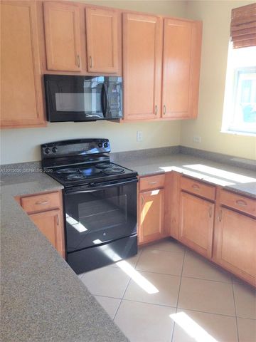 690 Amador Ln 2, West Palm Beach, FL 33401