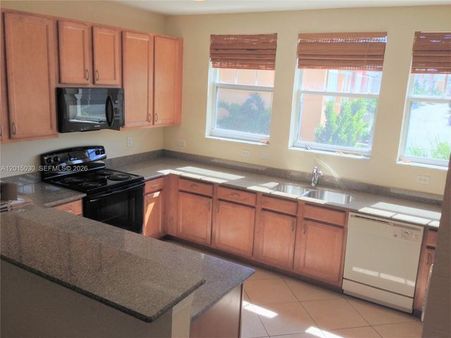 690 Amador Ln 2, West Palm Beach, FL 33401
