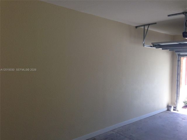690 Amador Ln 2, West Palm Beach, FL 33401
