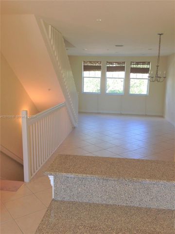 690 Amador Ln 2, West Palm Beach, FL 33401