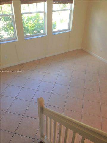690 Amador Ln 2, West Palm Beach, FL 33401