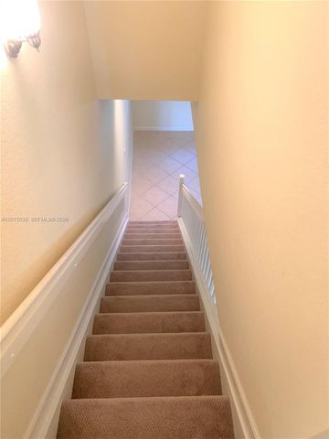 690 Amador Ln 2, West Palm Beach, FL 33401