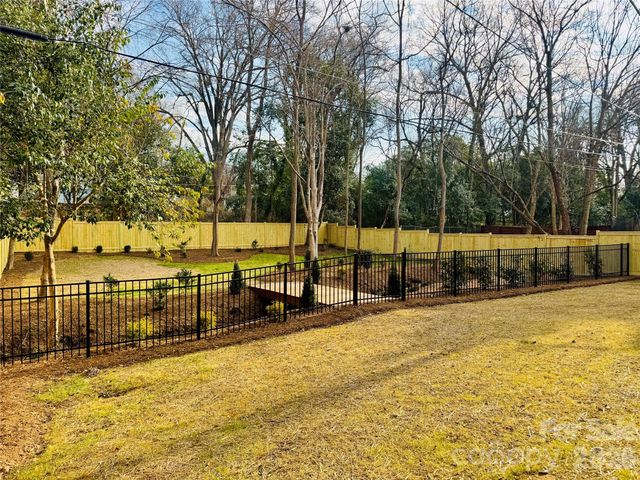 839 Drummond Avenue, Charlotte, NC 28205