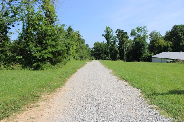 636 Myers Cove Rd, Mc Minnville, TN 37110