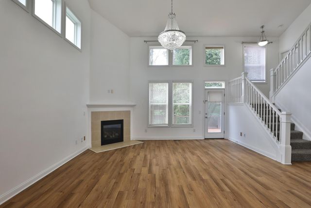 319 Kastlekove Drive, Lewis Center, OH 43035