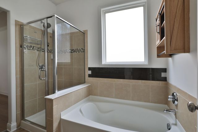 319 Kastlekove Drive, Lewis Center, OH 43035
