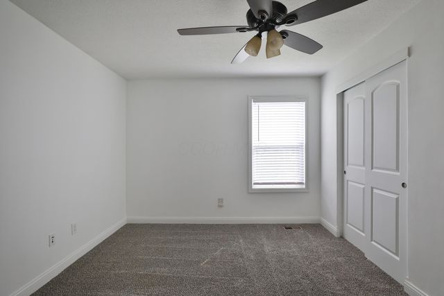 319 Kastlekove Drive, Lewis Center, OH 43035