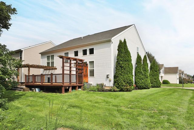 319 Kastlekove Drive, Lewis Center, OH 43035