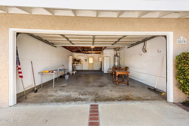 2830 Dalhart Avenue, Simi Valley, CA 93063