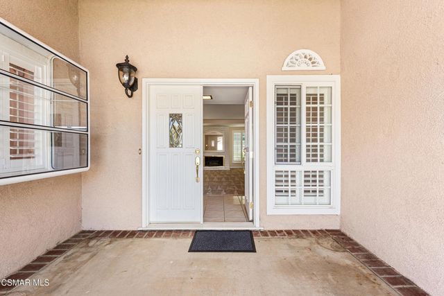 2830 Dalhart Avenue, Simi Valley, CA 93063