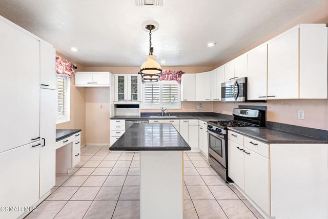2830 Dalhart Avenue, Simi Valley, CA 93063